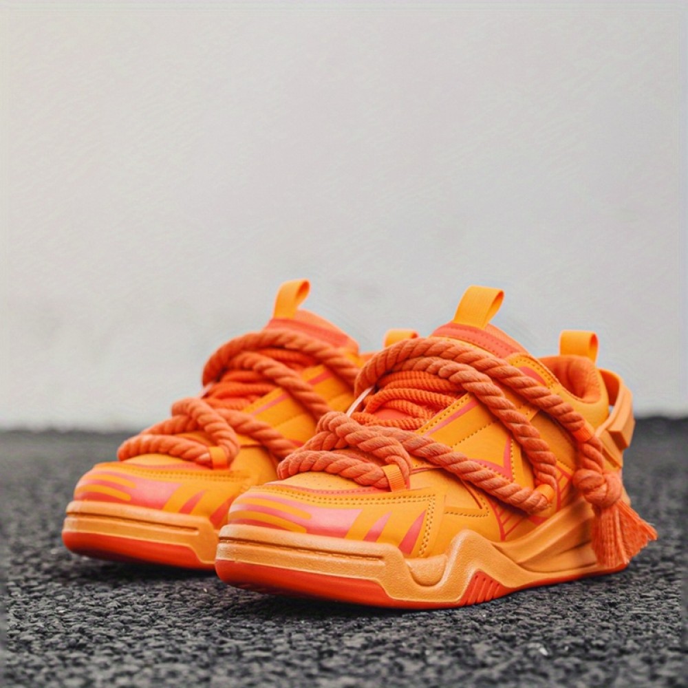 New Men's Low-top Skateboard Shoes Fashion Braids Casual Shoes Walking Shoes Trendy Comfortable Soft-soled Shoes Street Sneakers