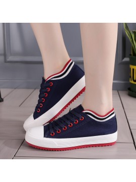 New Style Color-block Shoes. The Upper Is Comfortable and Breathable. The Wavy Edges Add a Retro Texture. The Thick-soled Design Provides Invisible Height Increase and a Soft, Elastic Foot Feel. Suitable for Daily Commuting and Casual Outings.