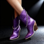 European and American New Style Women's Crocodile Pattern Short Boots, Barefoot Boots, Chain Decorated Pointed Western Boots, Unique Heel Fashion Short Boots, Suitable for Parties and Daily Wear, Women Shoes